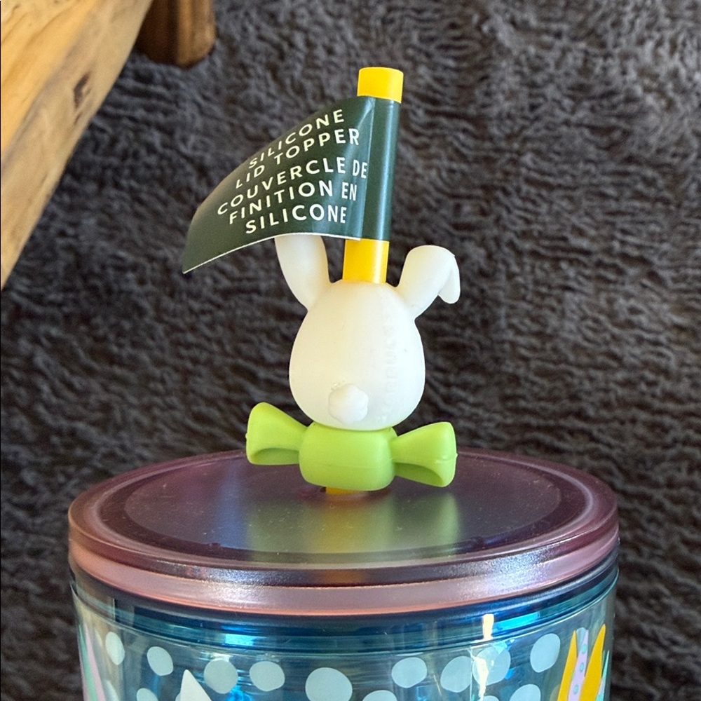 Starbucks Limited Edition 2025 Easter Bunny 24oz Tumbler - Picture 3 of 3